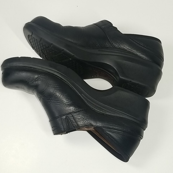 Ariat Women's Black Leather Clogs size 7.5 B - Picture 3 of 8